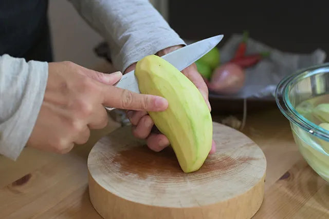 Fresh Thai Mango 1 - 3 LBS