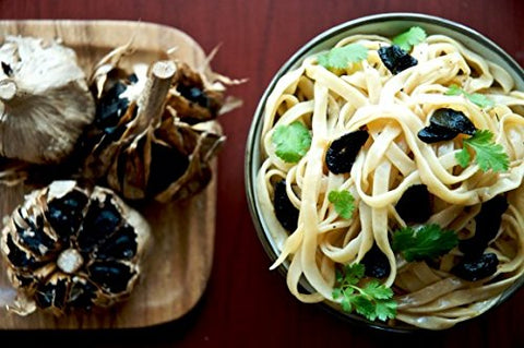 Black Garlic Bulb, fermented Garlic Cloves (8.8 oz)