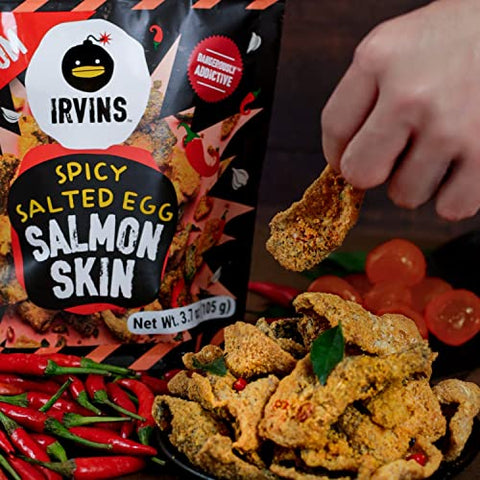 IRVINS Salted Egg Spicy "Hot Boom" Salmon Skin Chips Crisps 105g