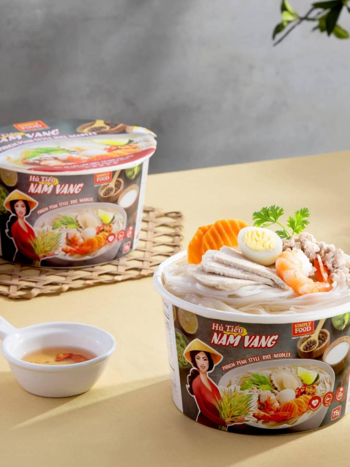 Instant Phnom Penh Rice Noodles Bunble - 2.6 Oz (Hủ Tiếu Nam Vang) - Vietnamese Rice Noodles in Pork Broth Soup! Bowls are Gluten Free!